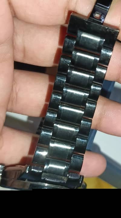 wheel moving watch