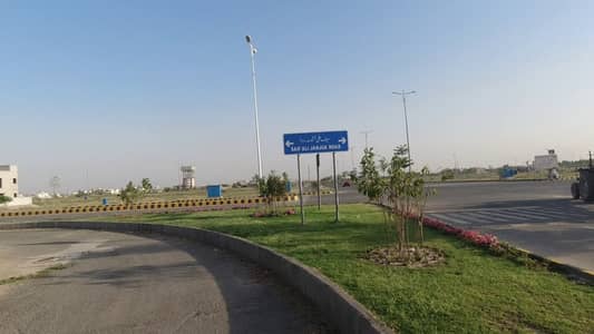 Y BLOCK NEAR TO THIS GOOD LOCATION PLOT FOR SALE