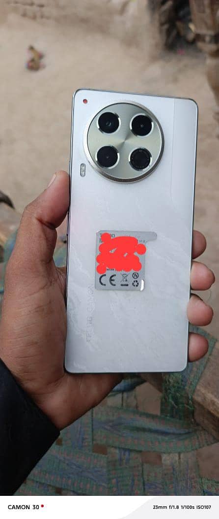 Tecno CAMON 30 0