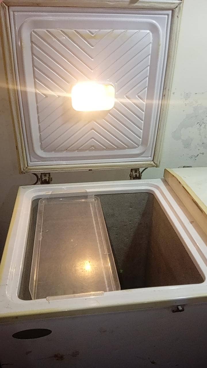 waves deep freezer 1