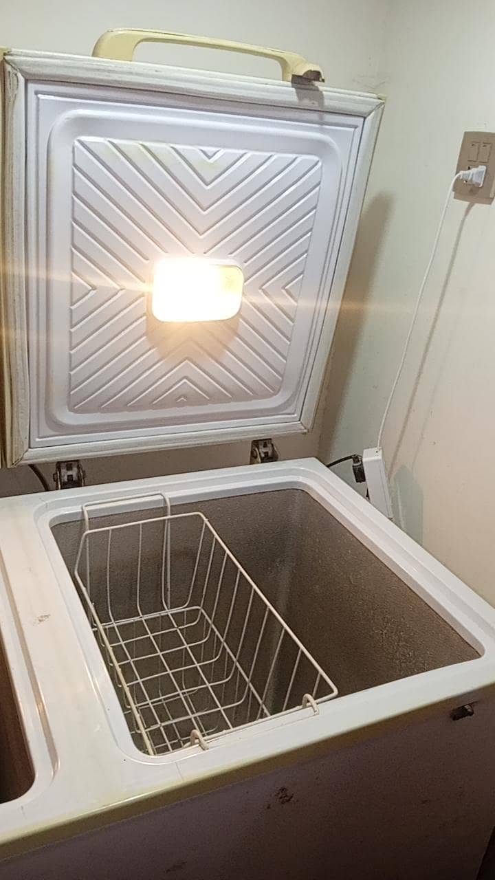 waves deep freezer 7