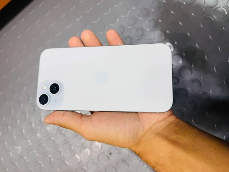 Apple iPhone 15 plus 3