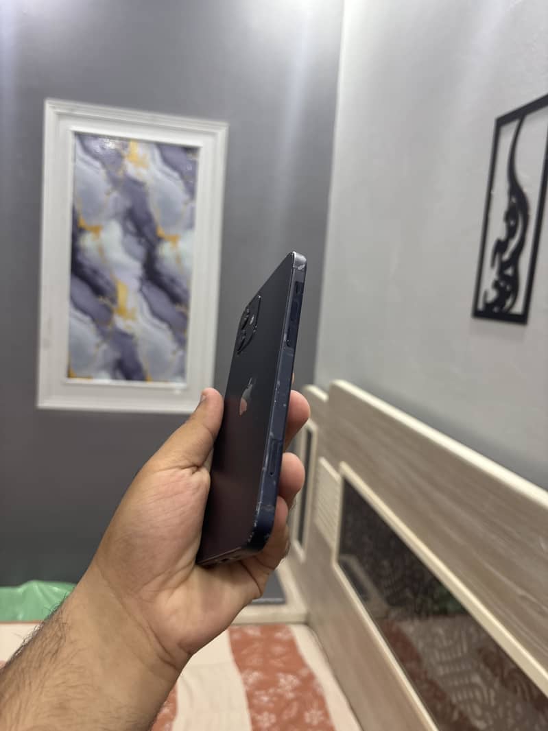 Iphone 12 3