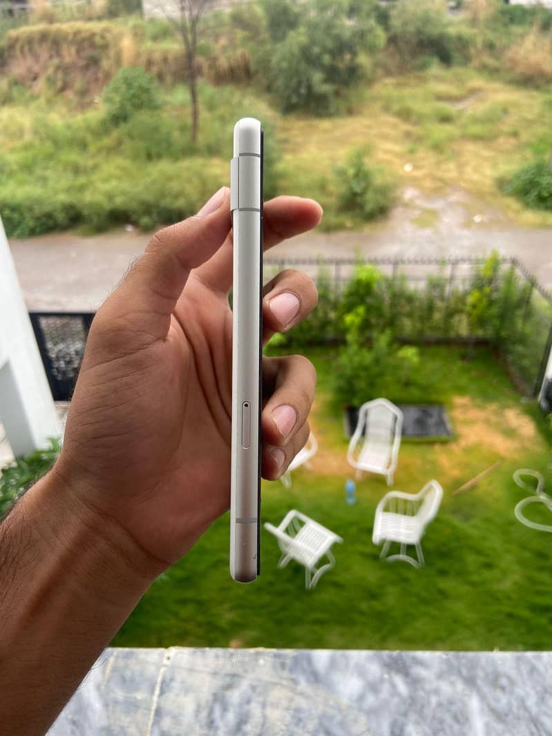 Google Pixel 7a 4
