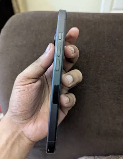 Apple iPhone 16 Pro