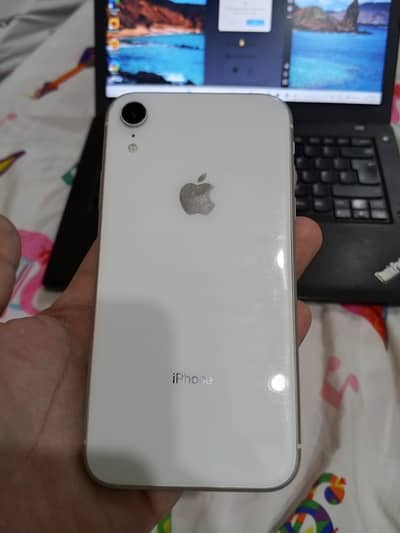 Apple iPhone XR