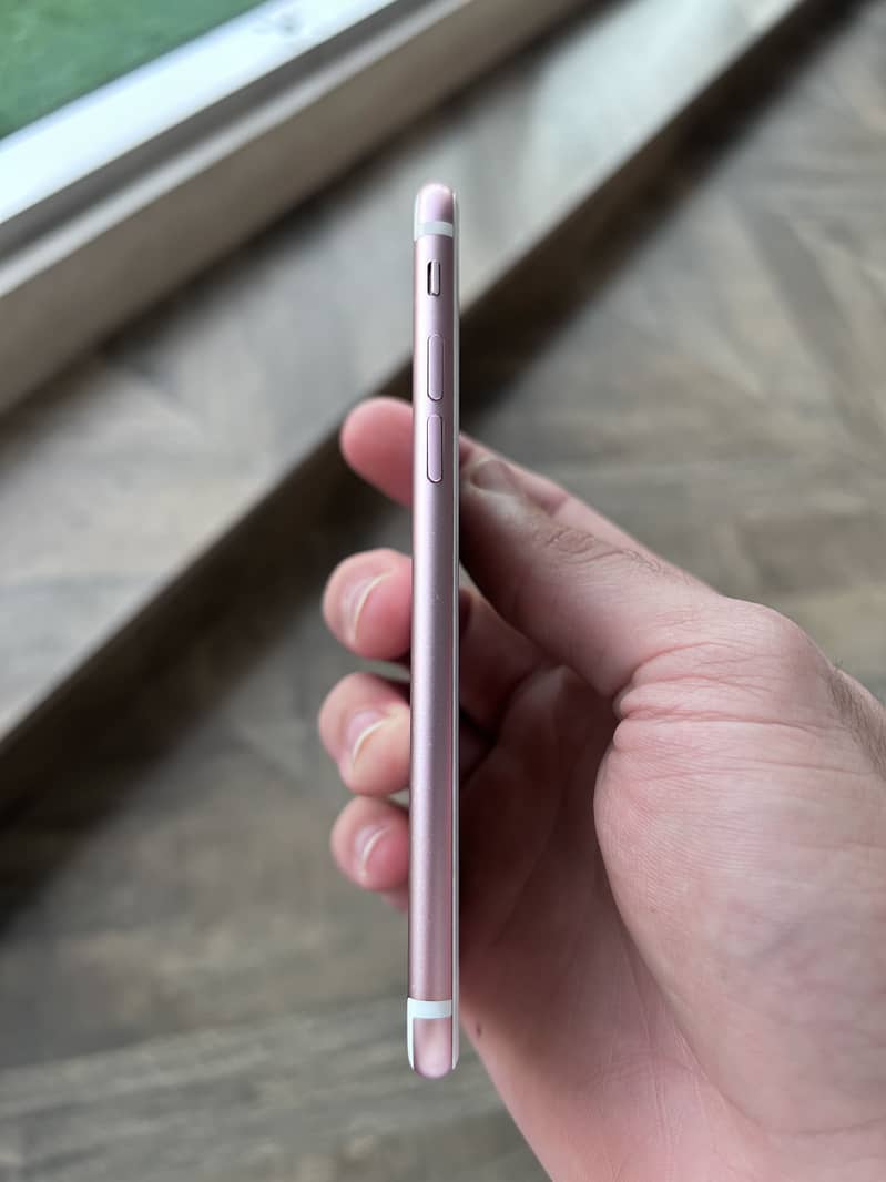 Apple iPhone 7 5