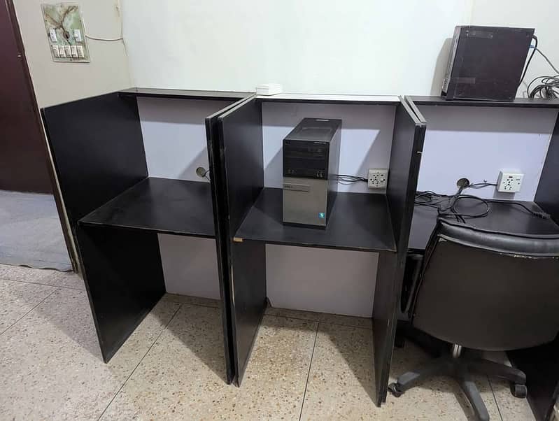 office computer tabile 1