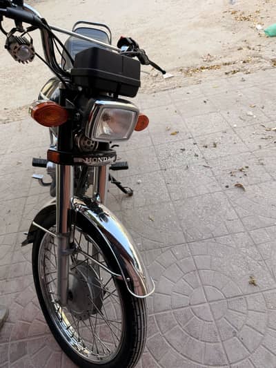 Honda 125 Model 2023 Urgent Sell