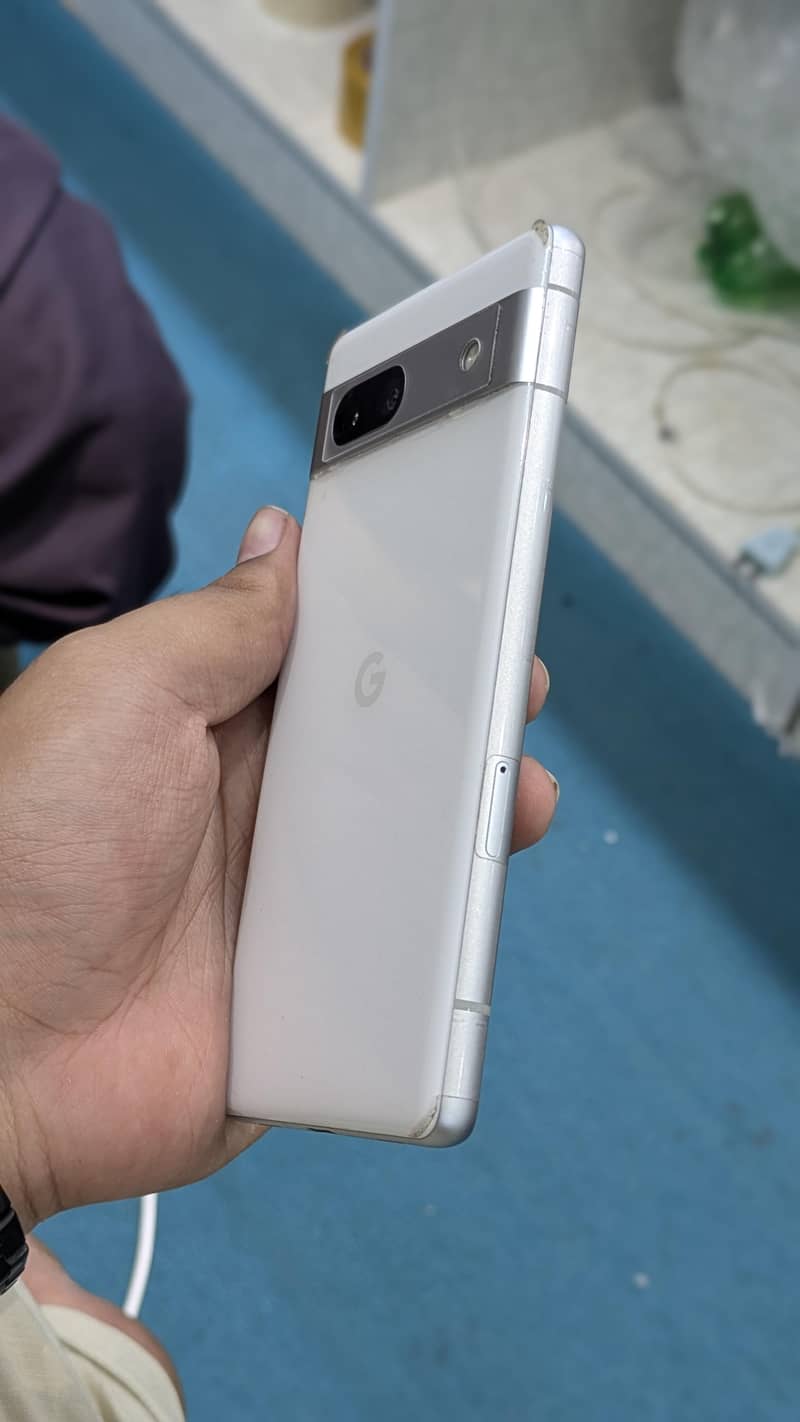 Google Pixel 7a 1