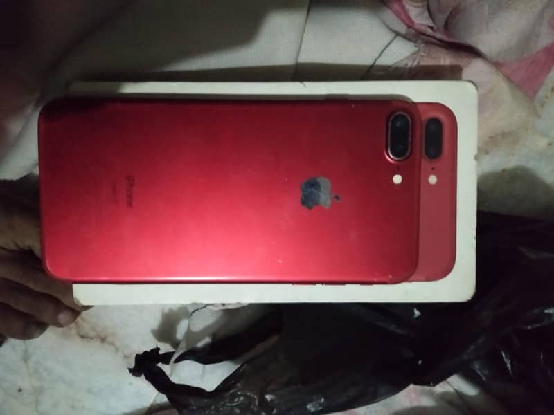Apple iPhone 7 Plus 0