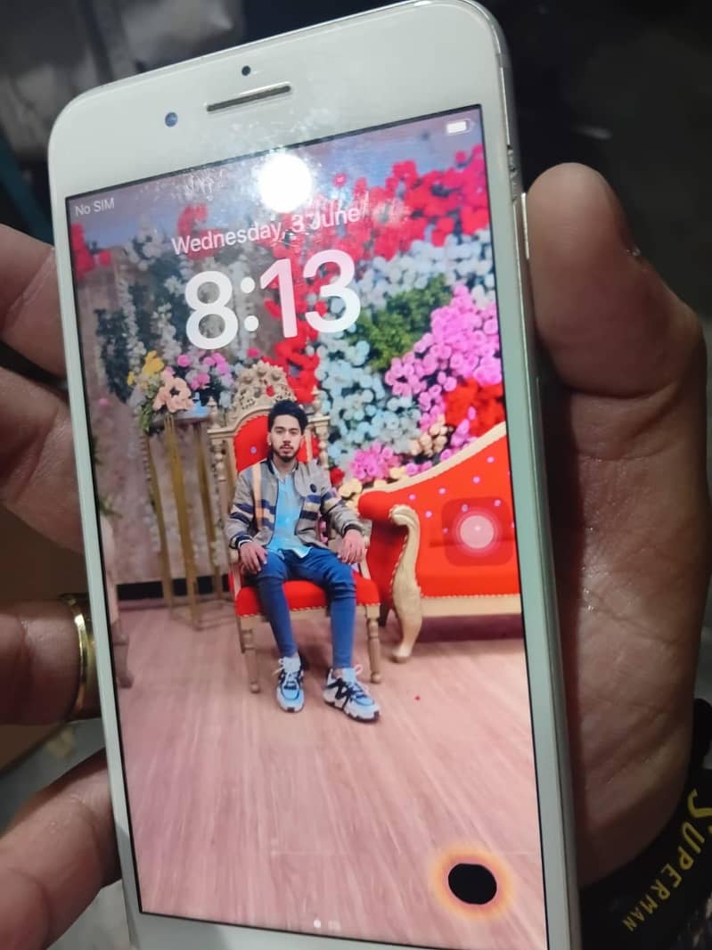 Apple iPhone 8 Plus 6