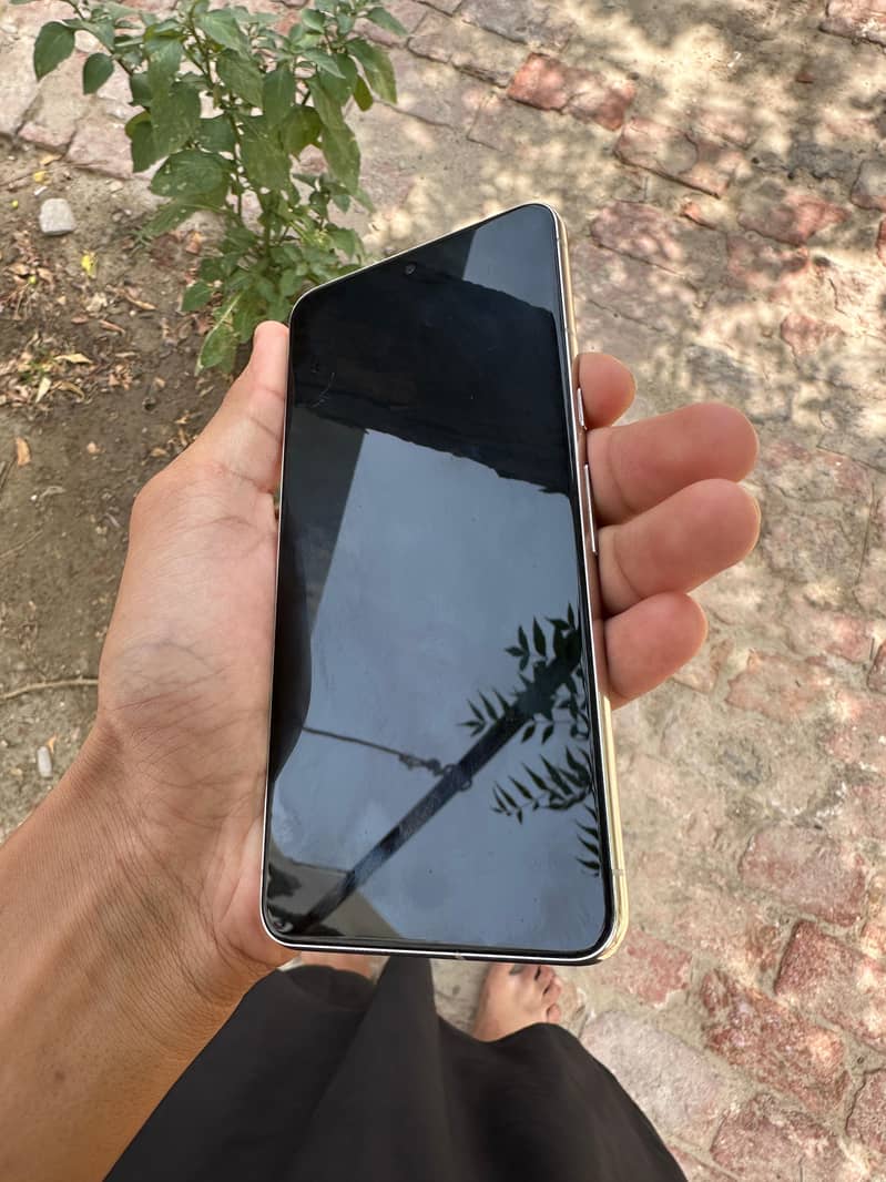Google pixel 8 pro 2