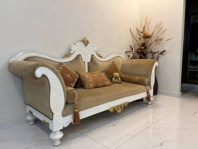Elegant Royal Style Sofa / Loveseat for Sale
