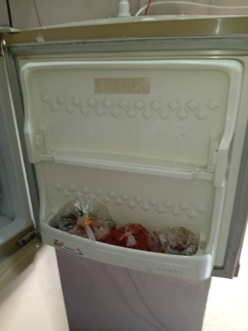 refrigerator 1