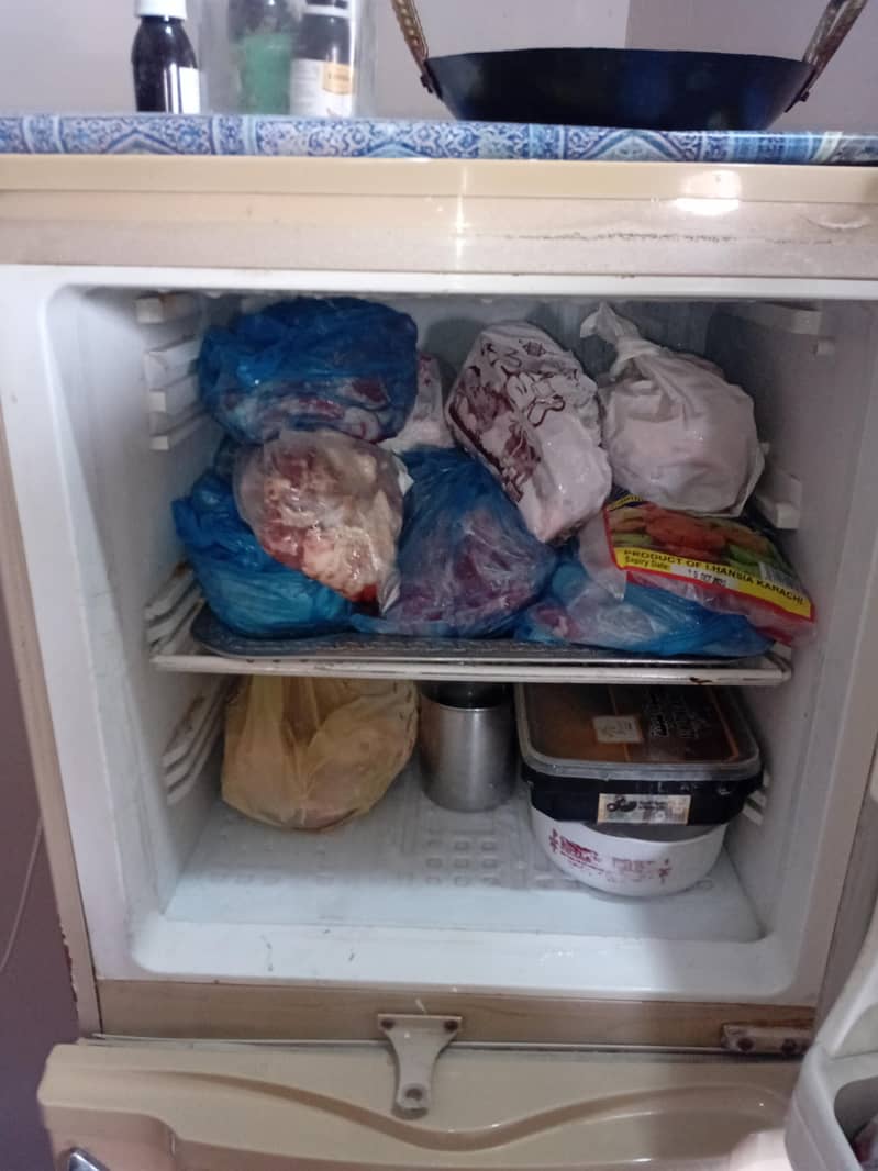 refrigerator 4