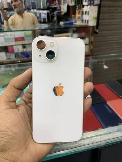 Apple iPhone 13