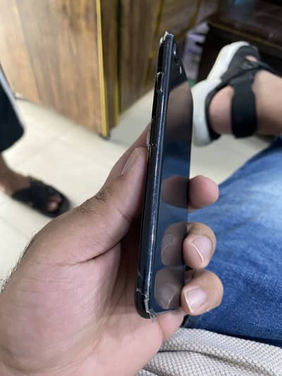 Apple iPhone SE