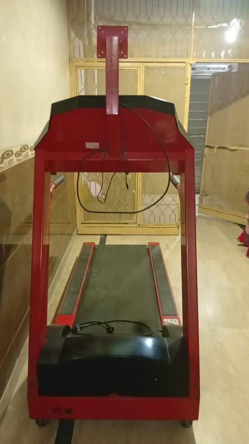 Running machine 6