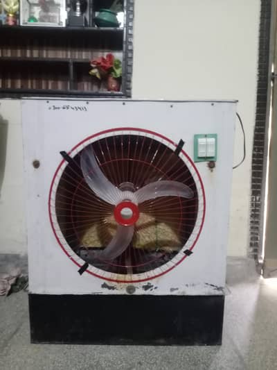 ghr k chala hua coller fan h saff h or acha chlta h 12 wott k h