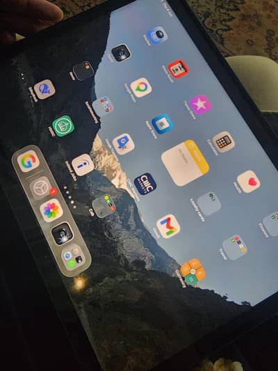 ipad air 4th generation  scratchless , 10/10 condition