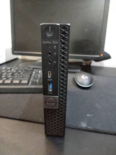 dell optiplex 7070, I5 9th gen, 8gb ram, 128gb nvme and 1 tb hdd
