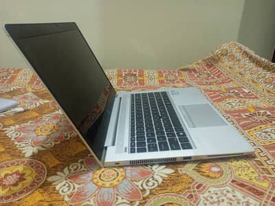 Core i5 8 generation 840 G5