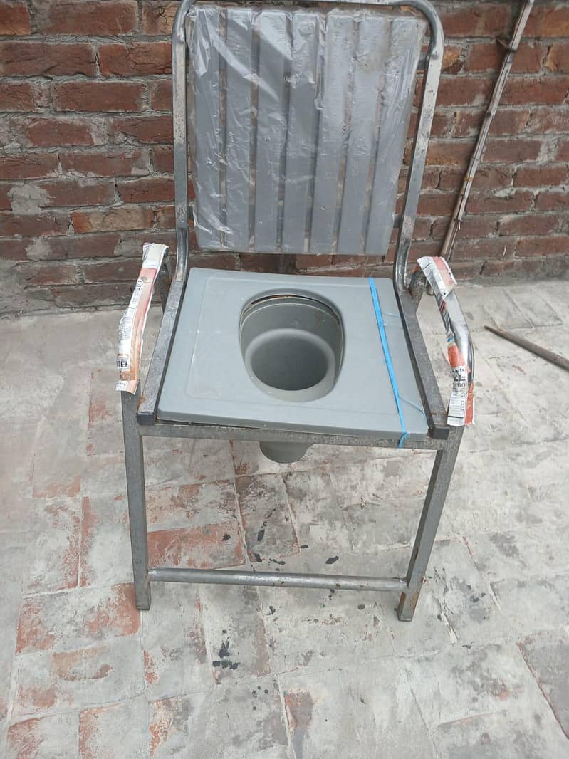 Comode Chaire 1