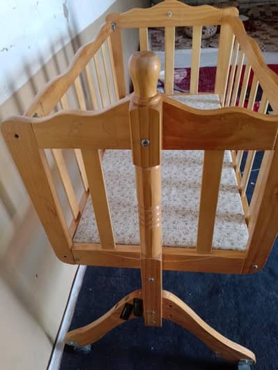 baby cot