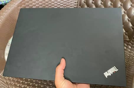 Thinkpad T490 (16gb RAM)