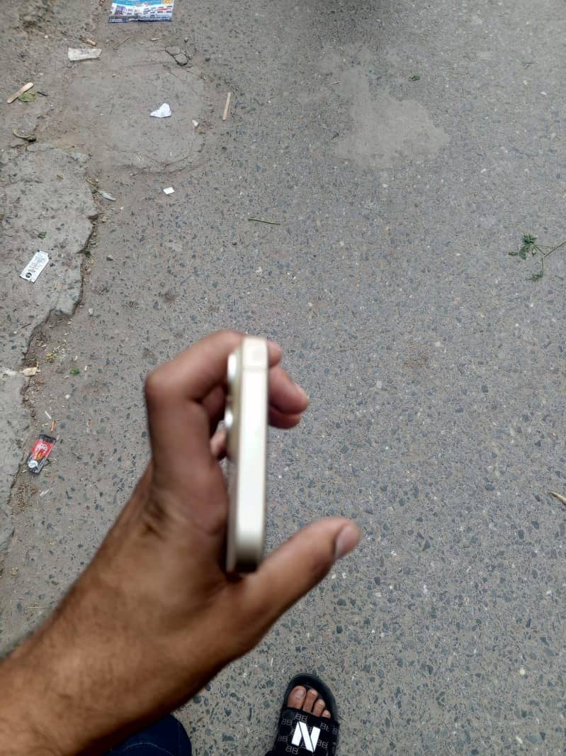 iPhone 15 1