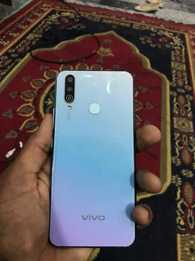 Vivo Y17