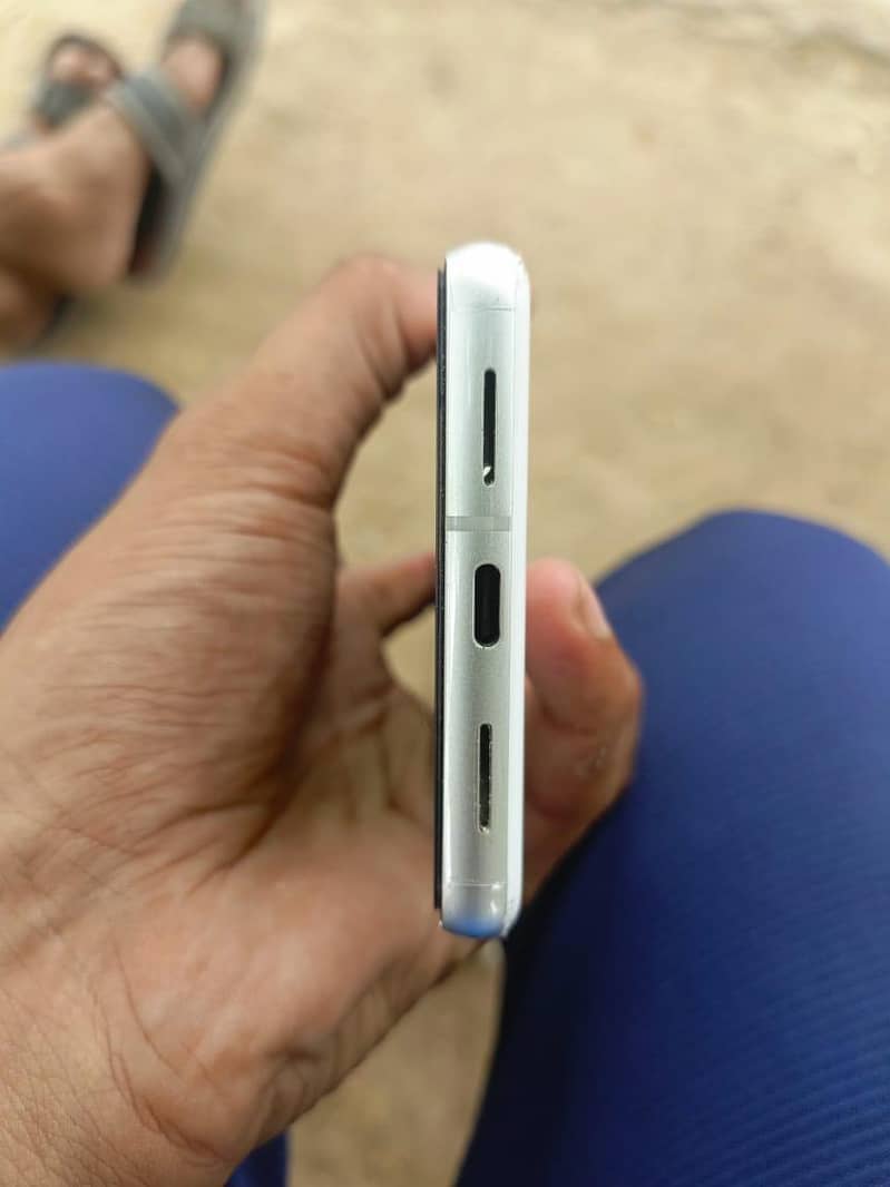 Google Pixel 7 5