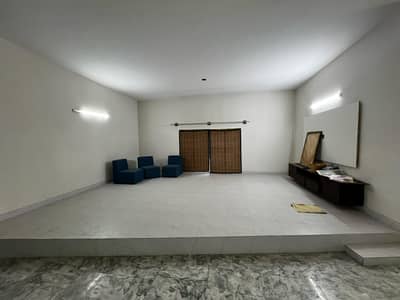 1 kanal Upper Portion For Rent Adjacent To Lake City