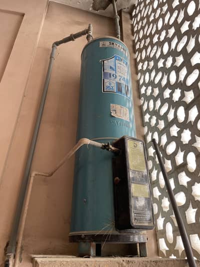 30 Gallon Conventional Water Heater for Sale