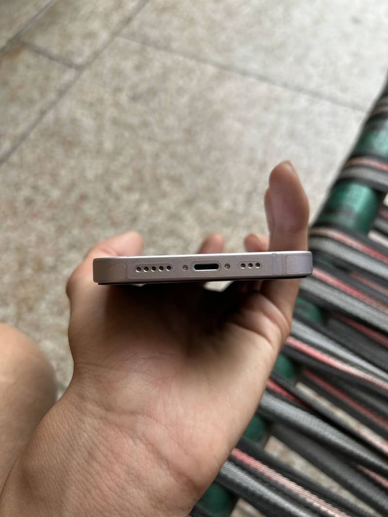 iPhone 14 6