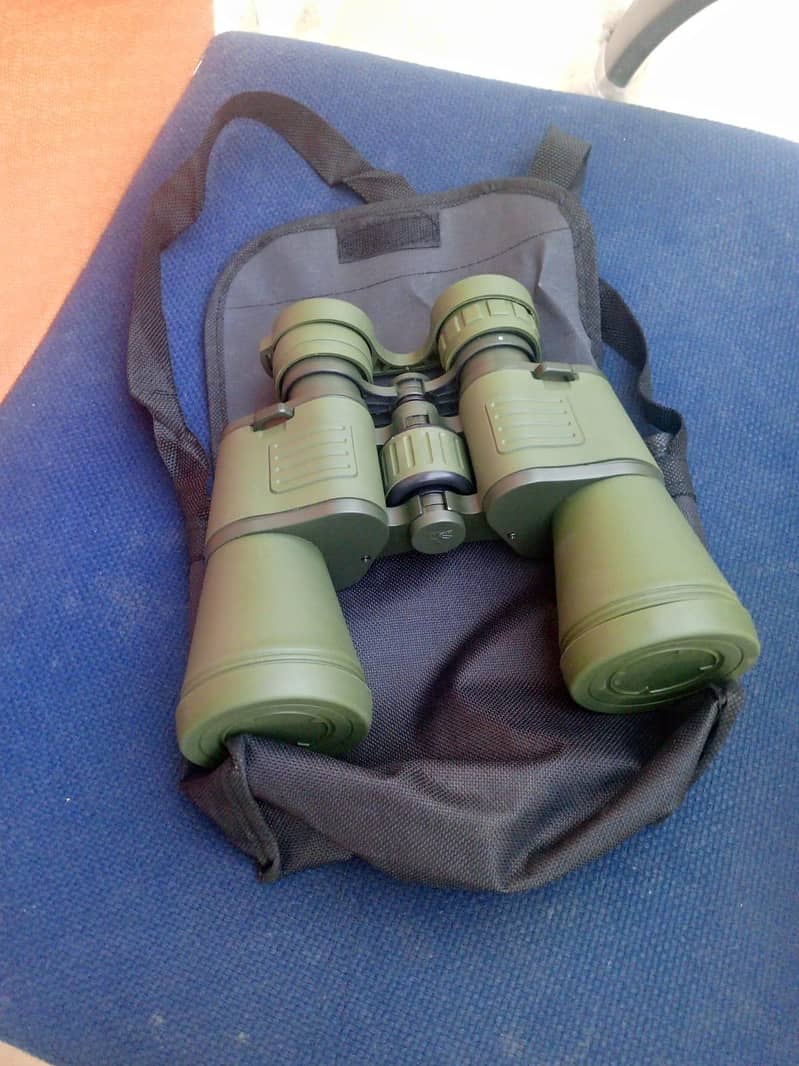 binocular 0