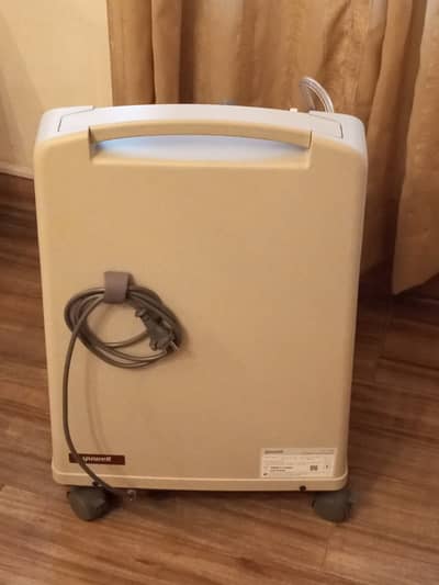 Yuwell 10ltr Oxygen Concertrator - Model 7F-10