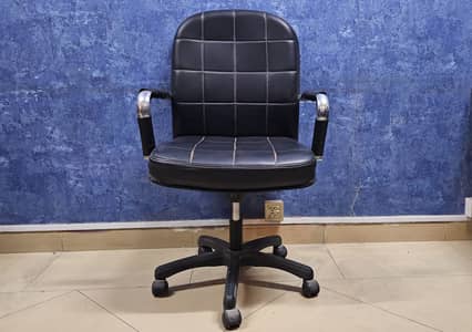 22 Office Chairs