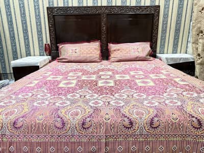 Orginal jacard ki bedsheet for all variety in varies from color