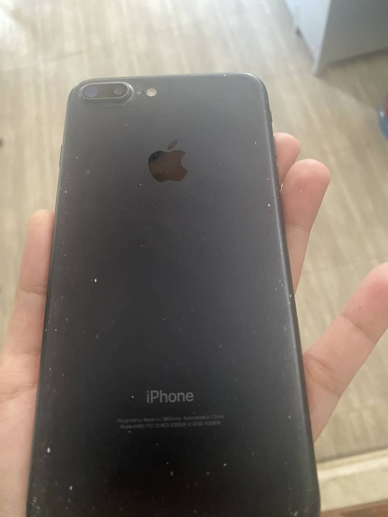 Apple iPhone 7 Plus 1