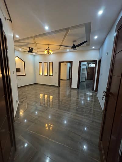 Upper Portion Available For Rent In E11