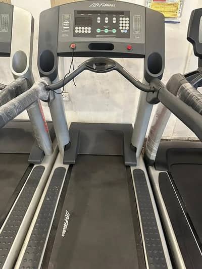 Branded Motorized Treadmill / Running Machine in Low Price