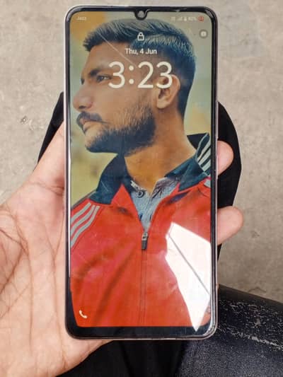Vivo Y04 urgent sale all Okay 5 month warranty available
