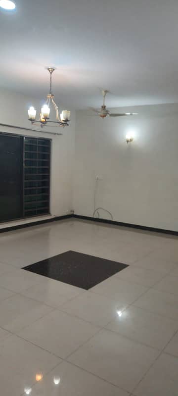 10 Marla 3 Bedroom Apartment Available For Rent In Askari 1 Lahore Cantt