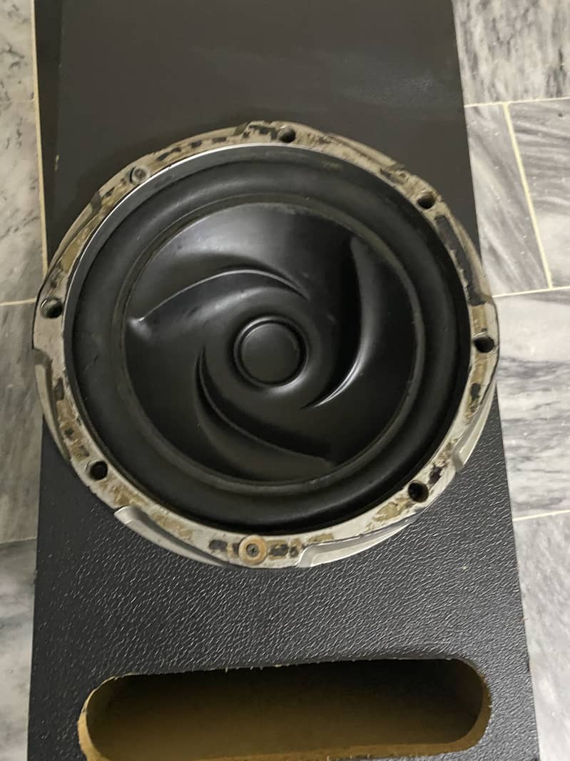 Woofer 0