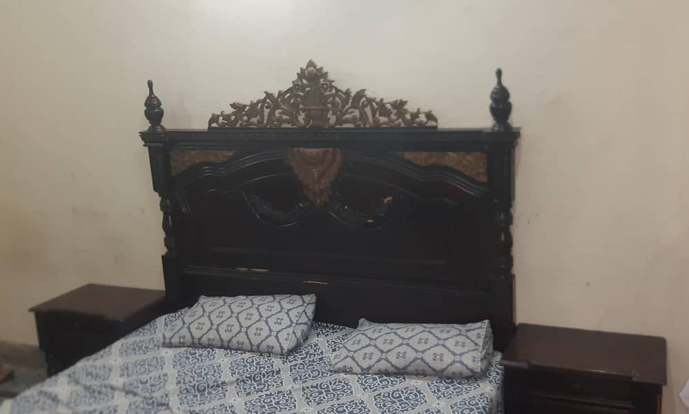 Double bed king size 1