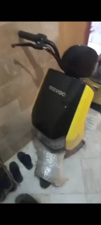 Revoo electric bike brand new