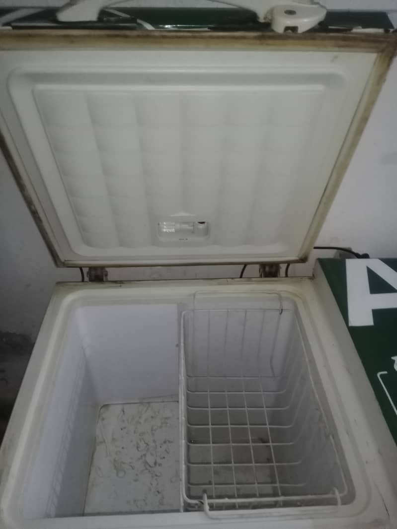 Deep freezer / Waves 3