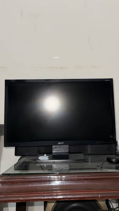 Acer 22-Inch Widescreen LCD Monitor - Perfect for Study/Office